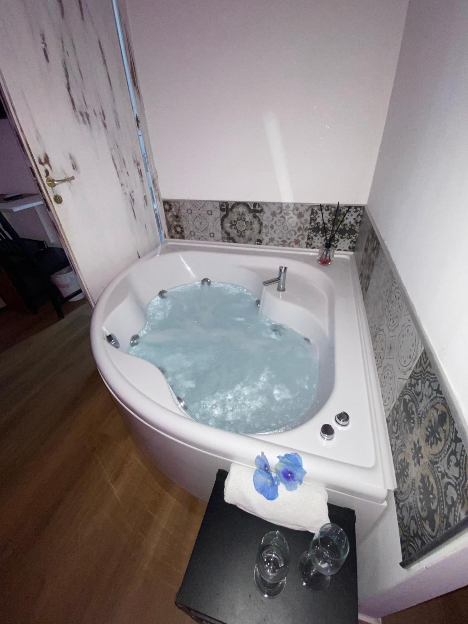 Suitesicily Vasca Idromassaggio Palermo Apartment Altavilla Milicia