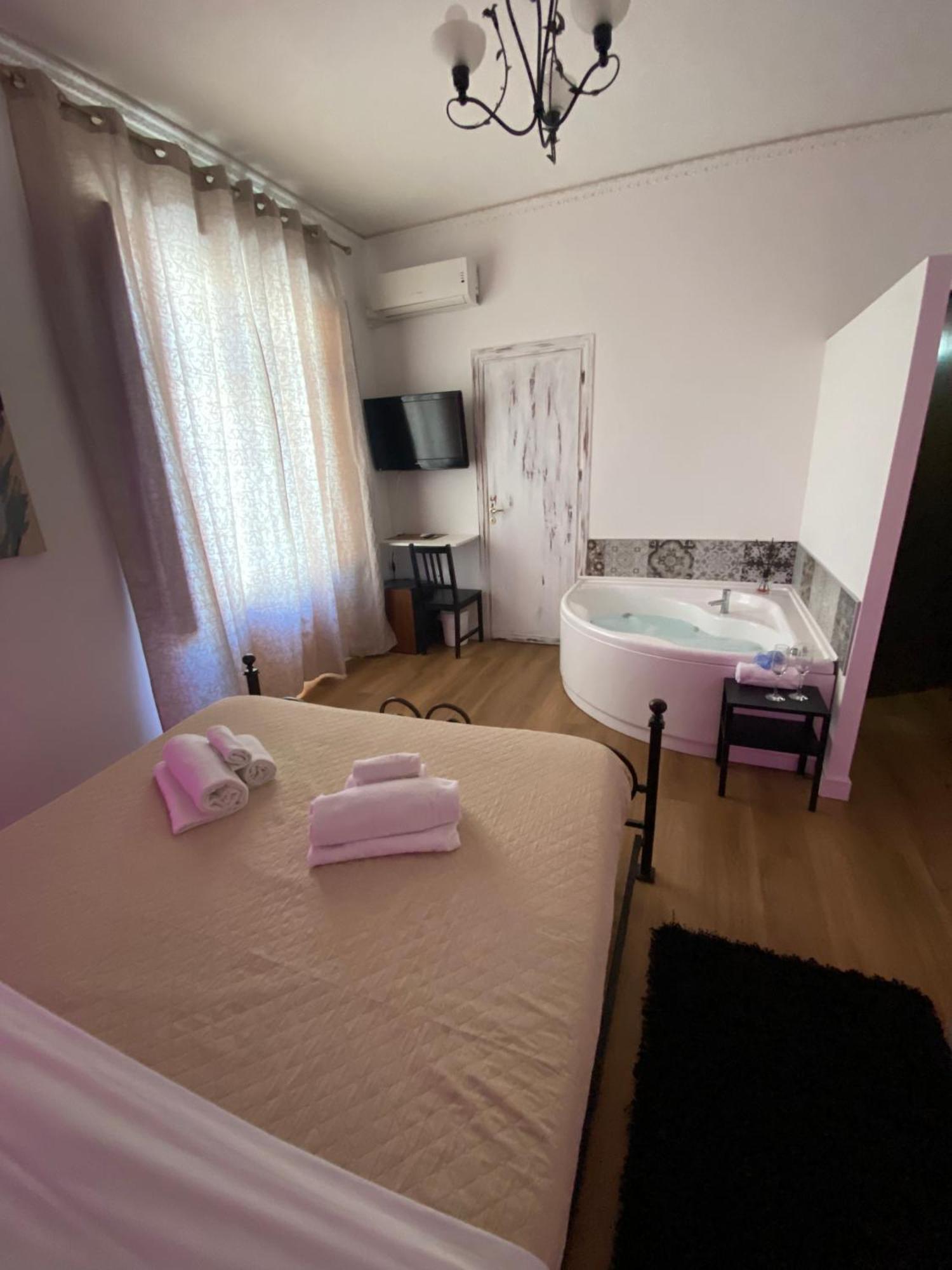 Apartment Suitesicily Vasca Idromassaggio Palermo Altavilla Milicia